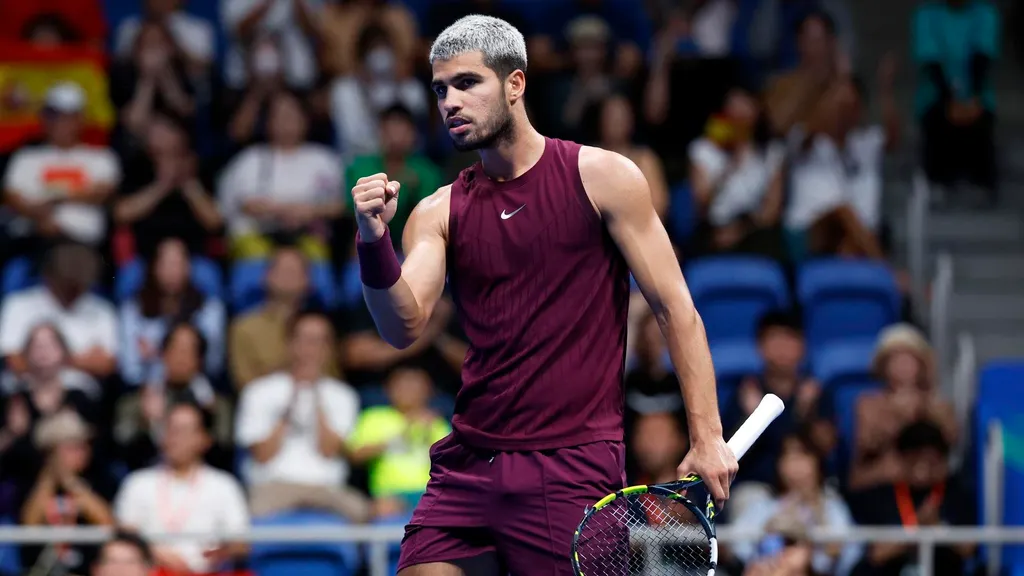 Carlos Alcaraz se consagra en Tokio y se retira de Shanghái