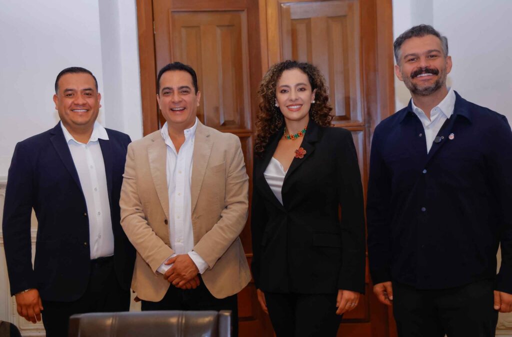 Somos un Cabildo unido porque Durango es el camino: Toño Ochoa