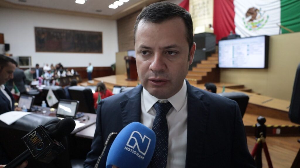 César Rivas impulsa reforma para garantizar difusión de apoyos ganaderos en Durango
