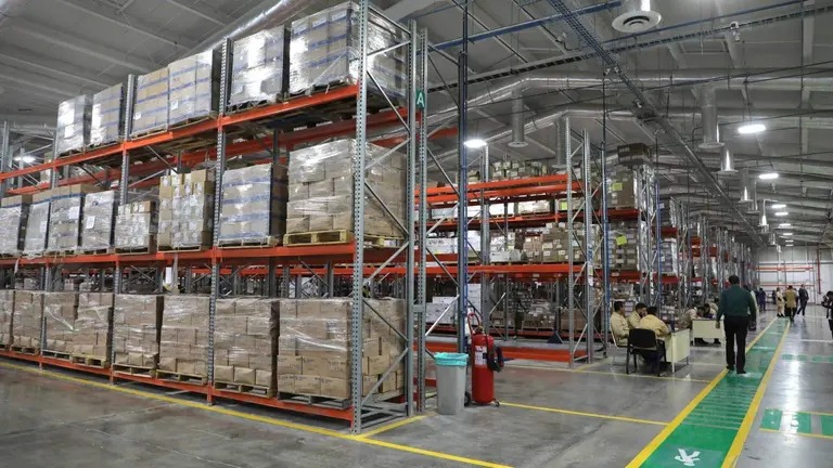 Gobierno exhibe a empresas que no han entregado medicamentos en hospitales y clínicas