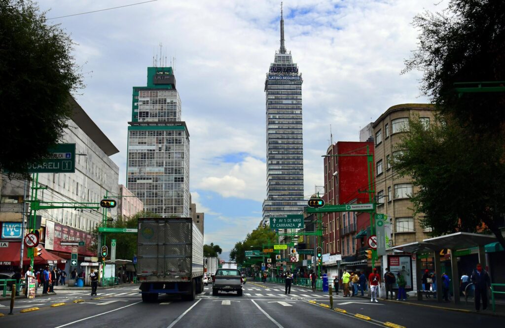 OCDE mejora las perspectivas de la economía mexicana