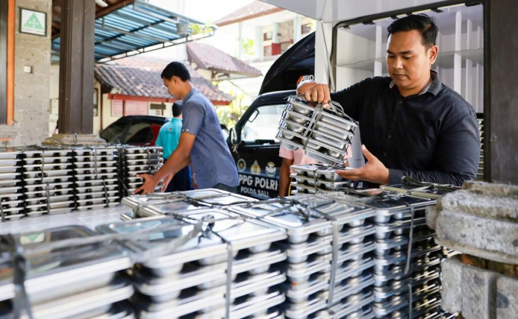 Casi 6 mil niños fueron intoxicados por alimentos de programa escolar en Indonesia