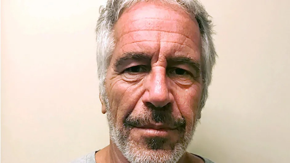 No hay «información creíble» de que Epstein traficó mujeres, señala jefe del FBI