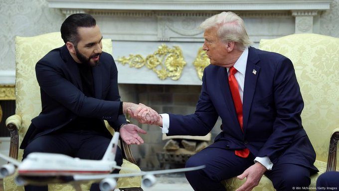 Bukele agradece a Trump por declarar a la pandilla ‘Barrio 18’ como grupo terrorista