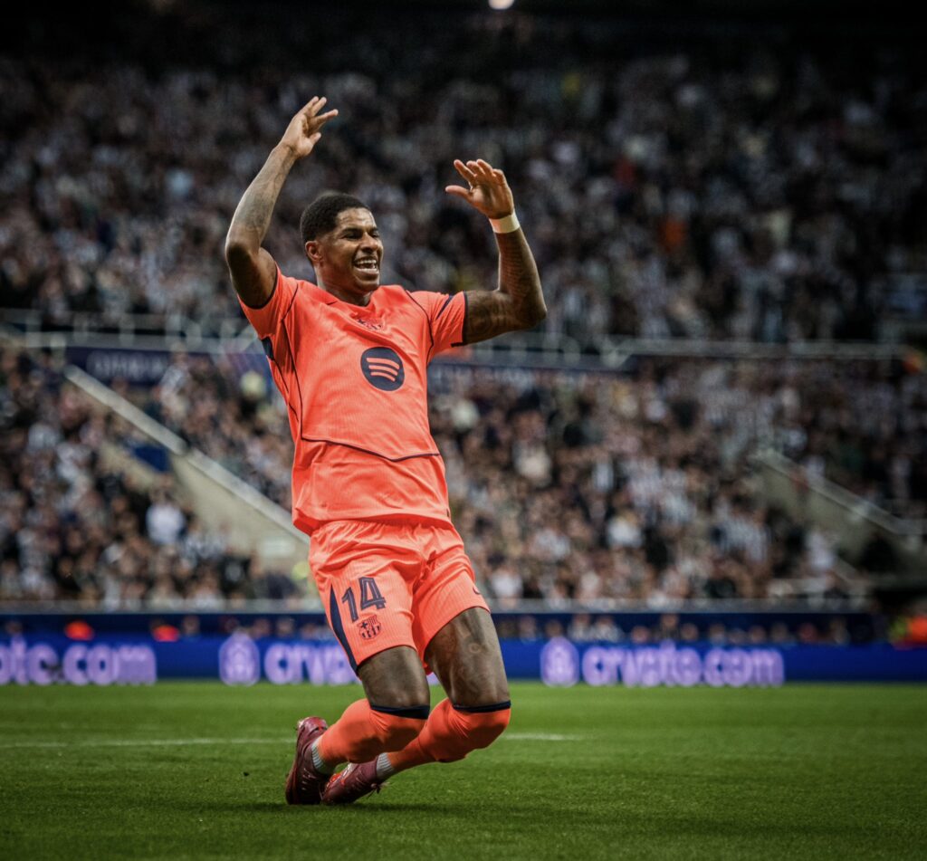 Rashford brilla en Champions y comanda el triunfo del Barcelona ante el Newcastle