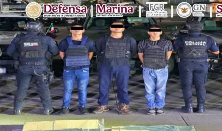 García Harfuch anuncia detención de 3 extorsionadores en Tabasco