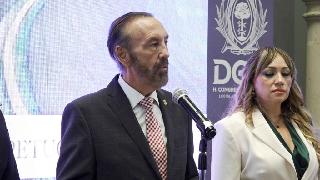 Programa Vive; estrategia de cercanía ciudadana: Héctor Vela Valenzuela