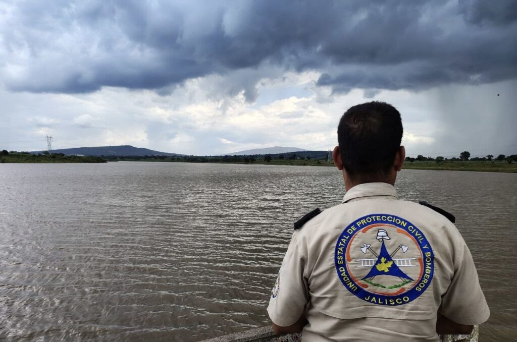 Supervisan presas y ríos en la región Altos de Jalisco tras recientes lluvias