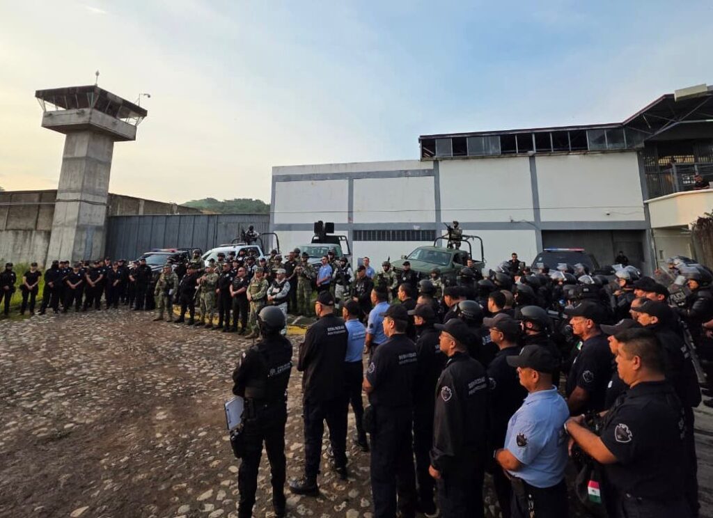 Tras homicidio, aseguran droga y objetos prohibidos en penal de Puerto Vallarta
