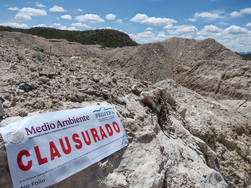 Profepa clausura extracción ilegal de bentonita en Cuencamé, Durango
