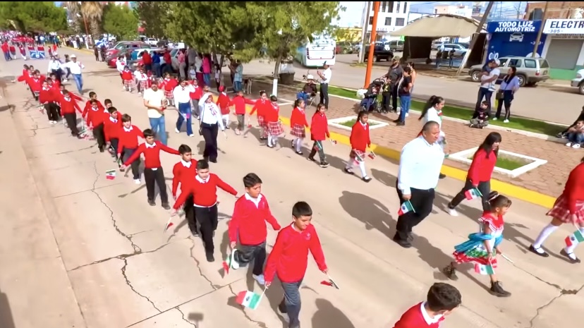 Guadalupe Victoria conmemoró el 215 aniversario del inicio de la Independencia de México con desfile cívico-escolar
