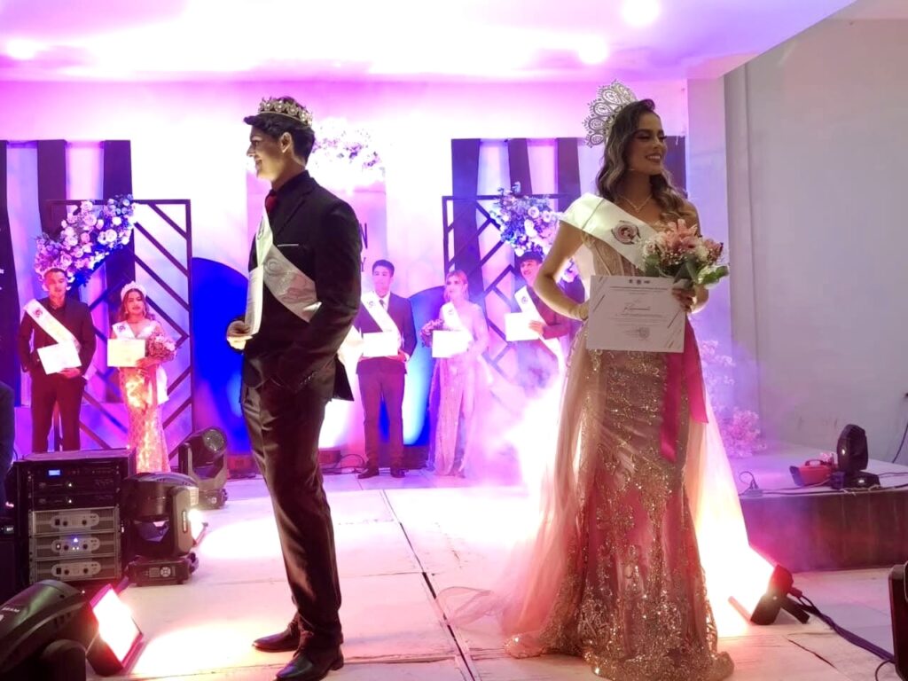 Gran noche de coronación en el Tecnológico de Guadalupe Victoria
