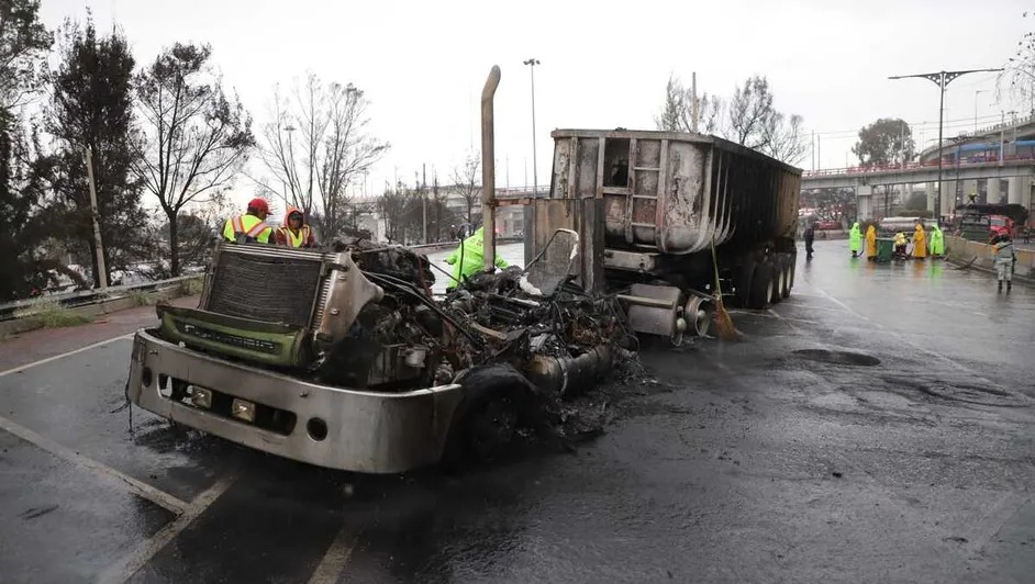 Brugada confirma 3 muertos por explosión de pipa en Iztapalapa