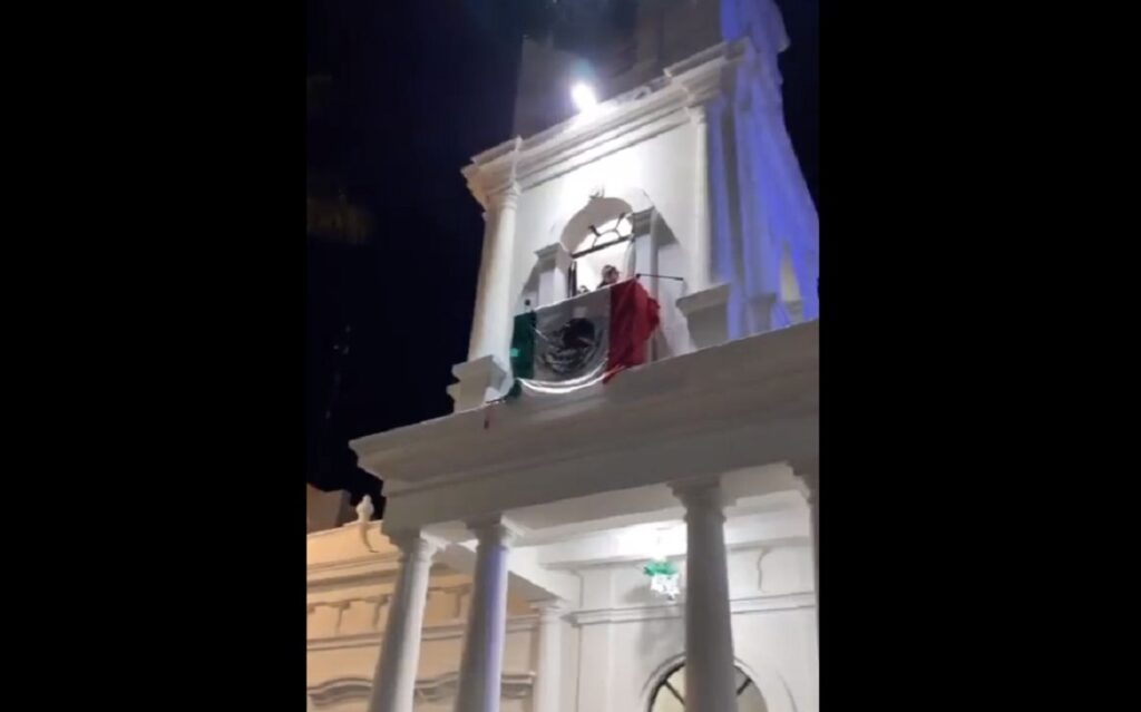 Incidentes y críticas en la celebración del 215 aniversario de la Independencia de México