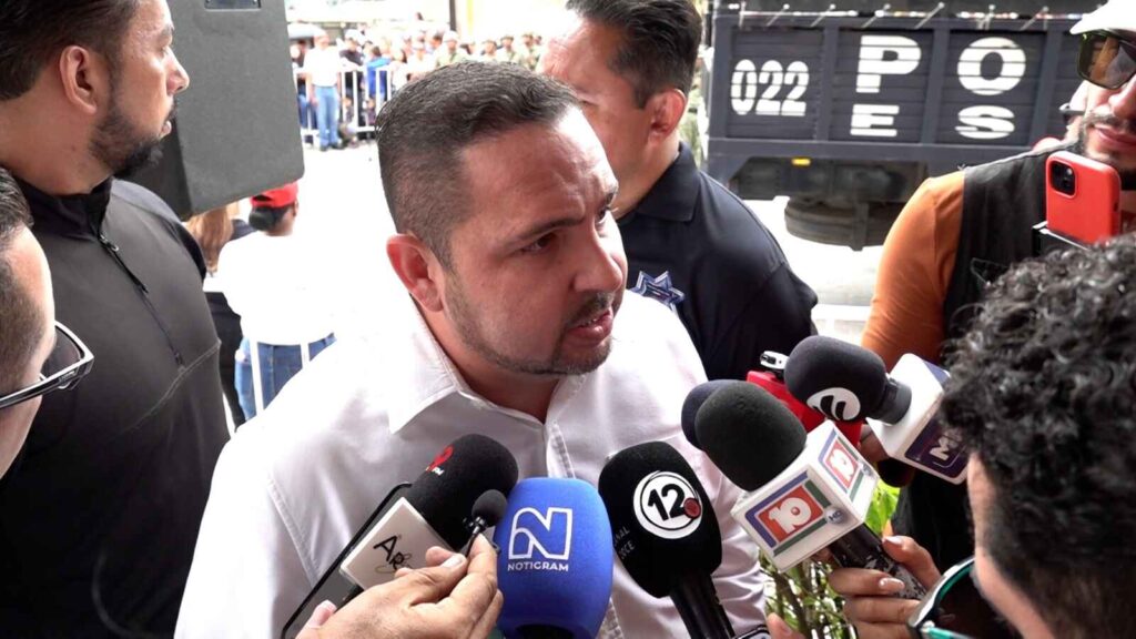 Nuevo reglamento de tránsito contempla mil 500 señaléticas nuevas, elementos de vialidad de están capacitando