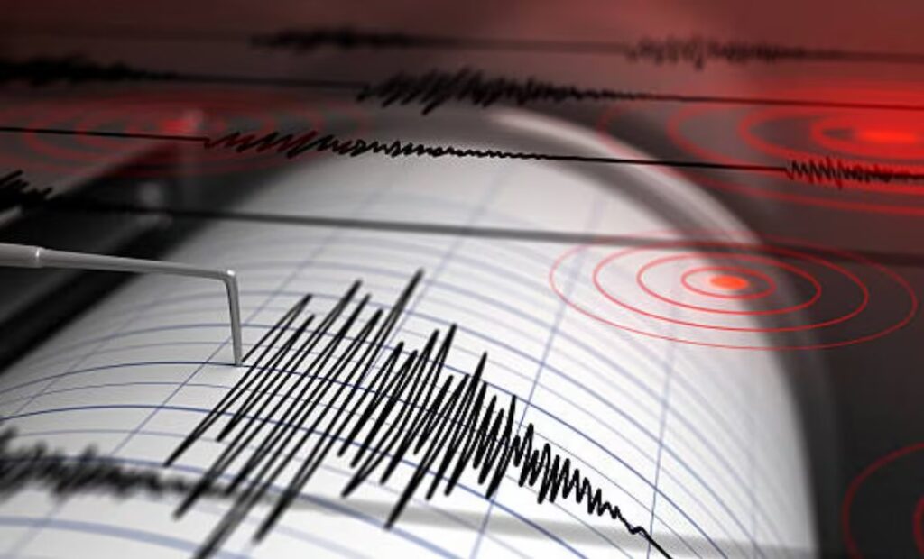 Reportan sismo de 5.2 en Oaxaca; movimiento se sintió en CDMX