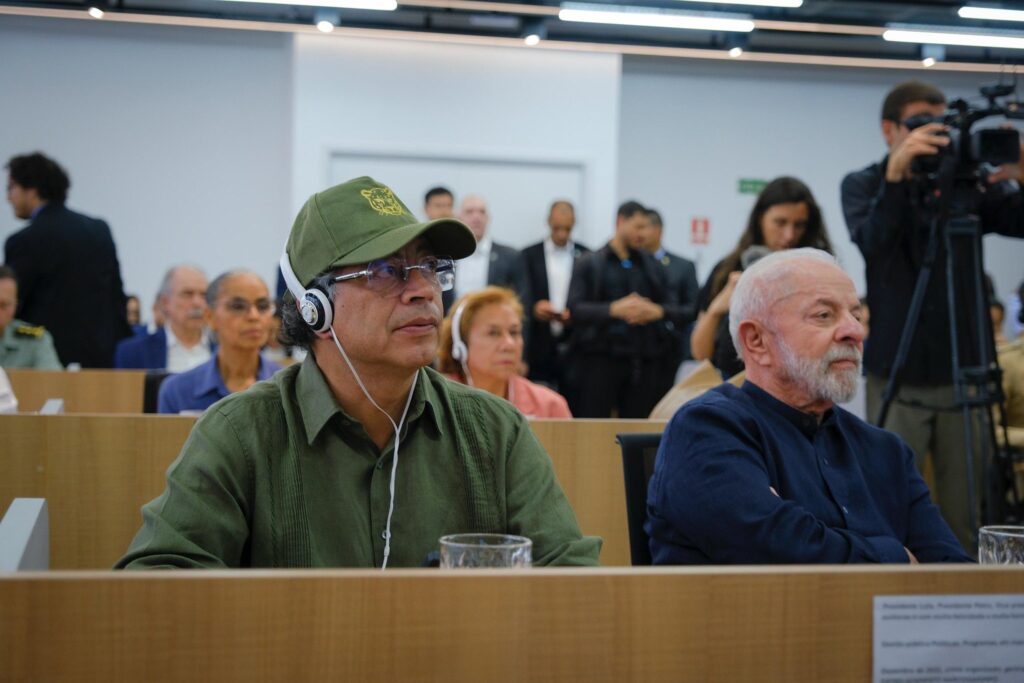 Petro propone legalizar la cocaína y la erradicación del petróleo para salvar la Amazonía