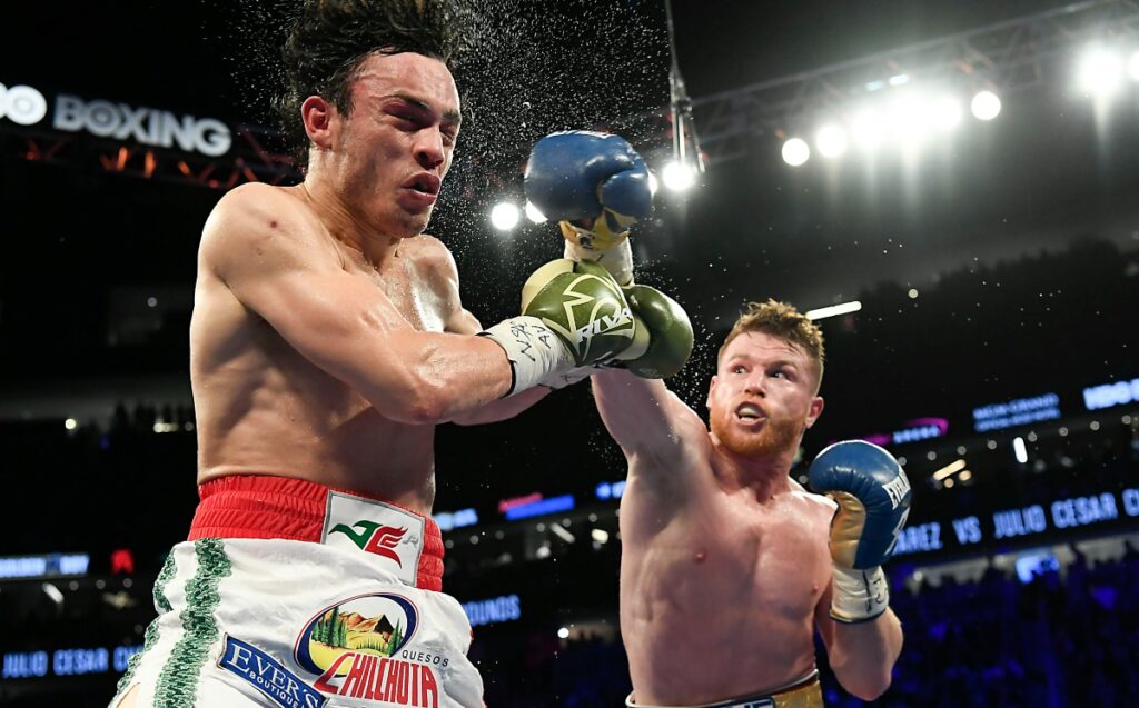Chávez JR critico al Canelo tras su derrota contra Crawford.