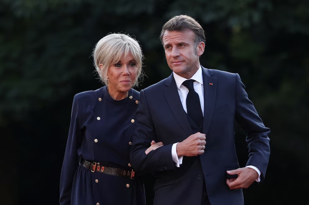 Los Macron presentarán pruebas científicas para desmentir la teoría de que Brigitte es un hombre