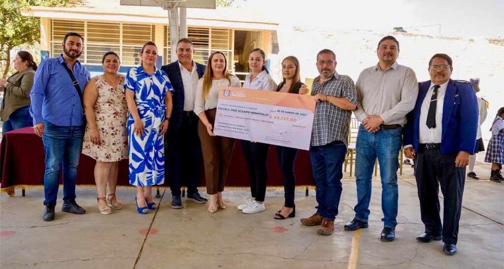 Alcalde de El Arenal dona nueve meses de sueldo para mejorar infraestructura educativa
