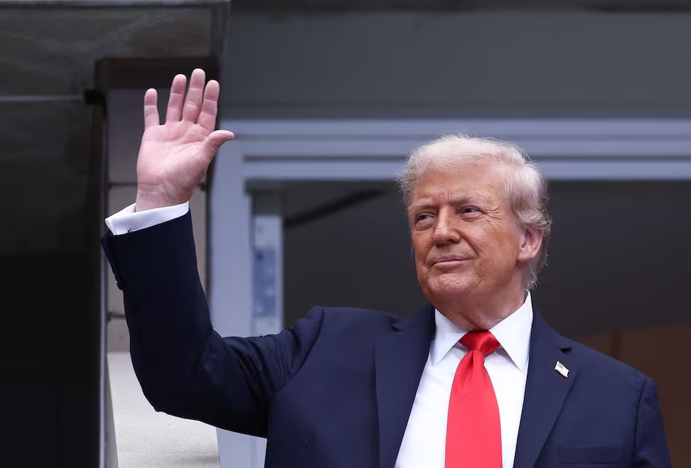 Trump niega conflicto con Chicago pero amenaza con ‘limpieza’