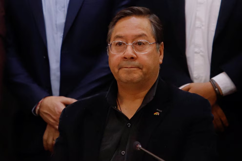 Luis Arce enfrenta denuncia por presunto abandono de mujer embarazada