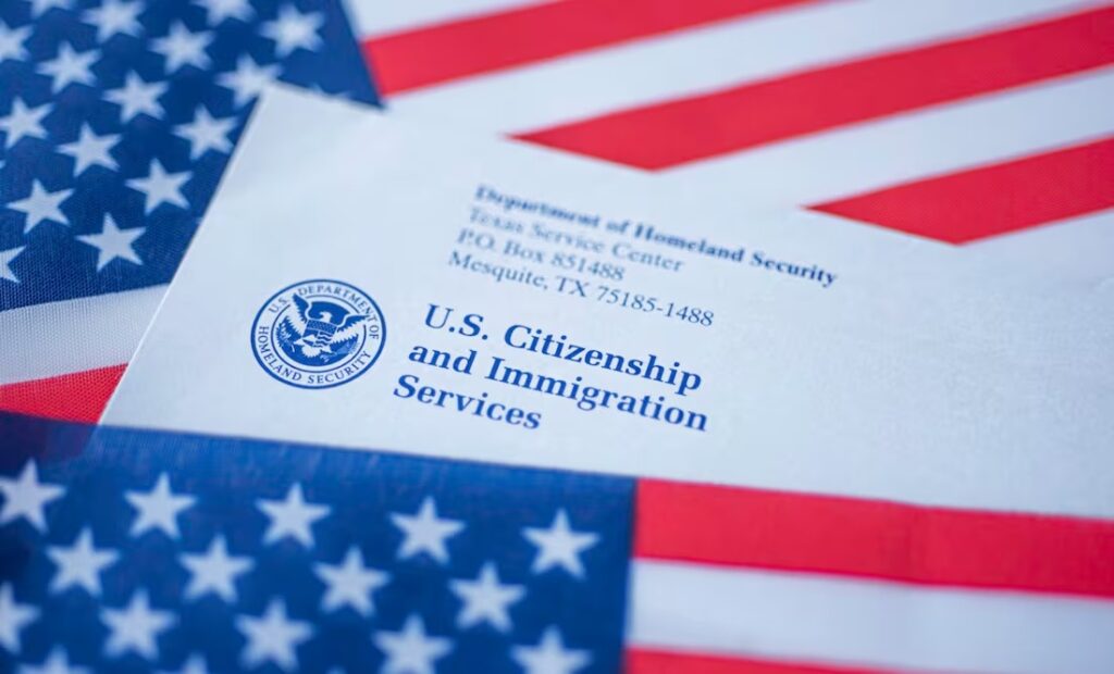 Trump impondrá pago obligatorio de 100 mil dólares para obtener las visas de trabajo H-1B