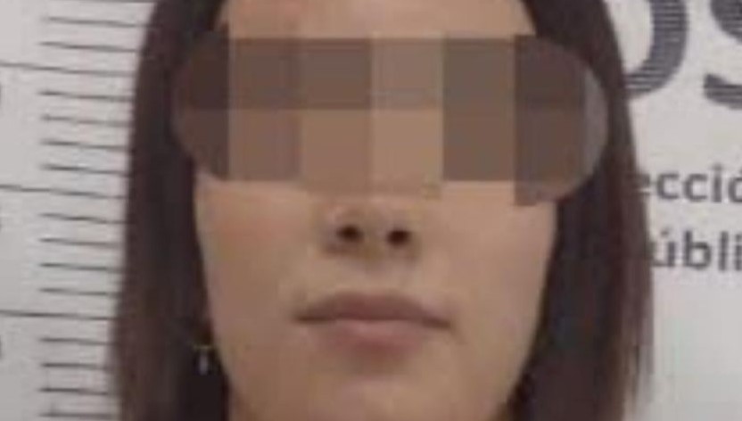 Nace «Lady Uñas»: Se niega a pagar más de 2 mil pesos en servicio