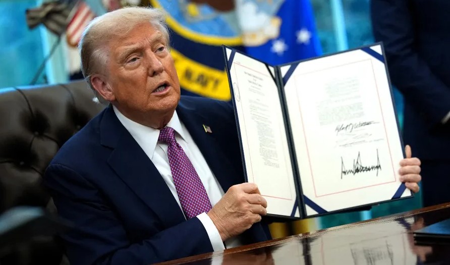 Trump oficializa el cambio del Departamento de Defensa