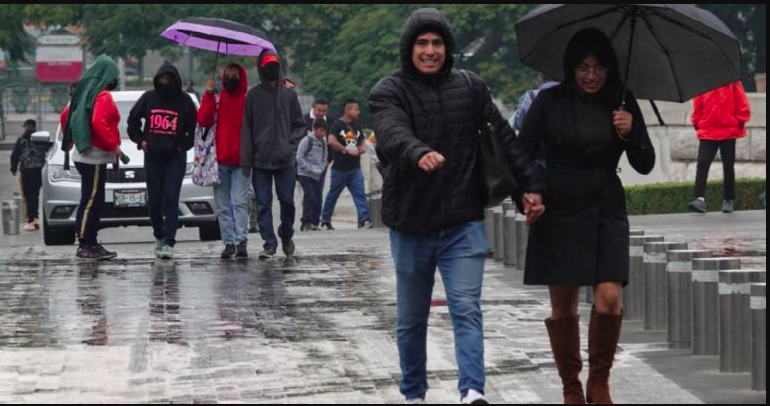 Fuertes lluvias azotan a México: 24 estados en alerta