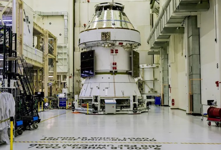 NASA enviará misión tripulada a órbita lunar en 2026