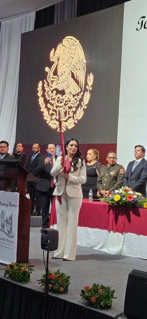 Nancy Flores rinde protesta como alcaldesa de Pueblo Nuevo