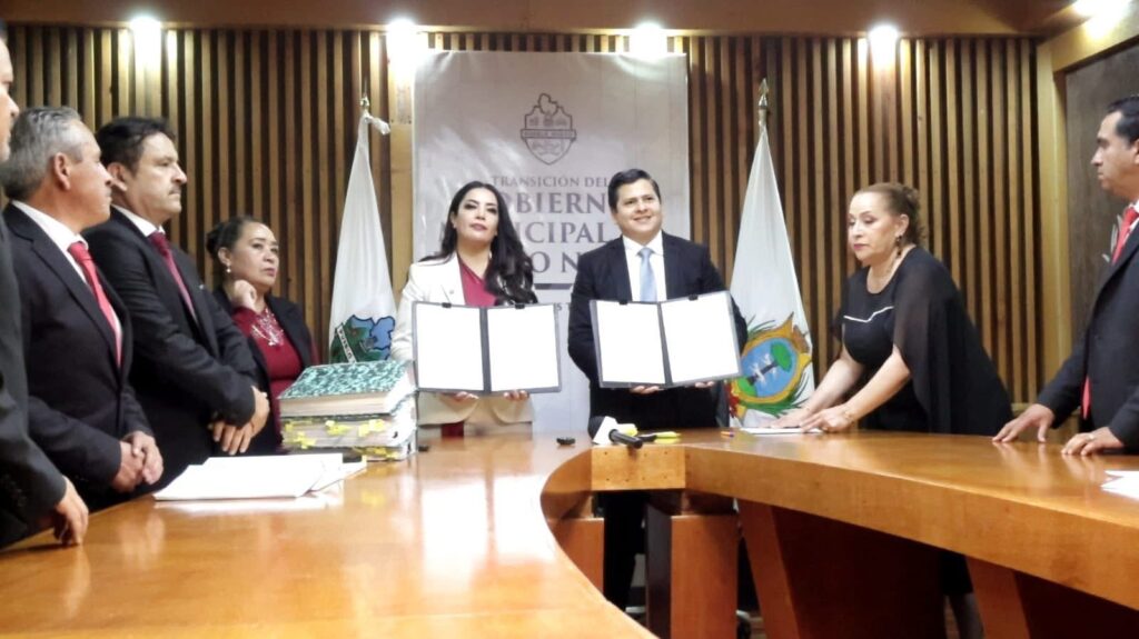 Transición oficial con saldo a favor de 16 millones de pesos