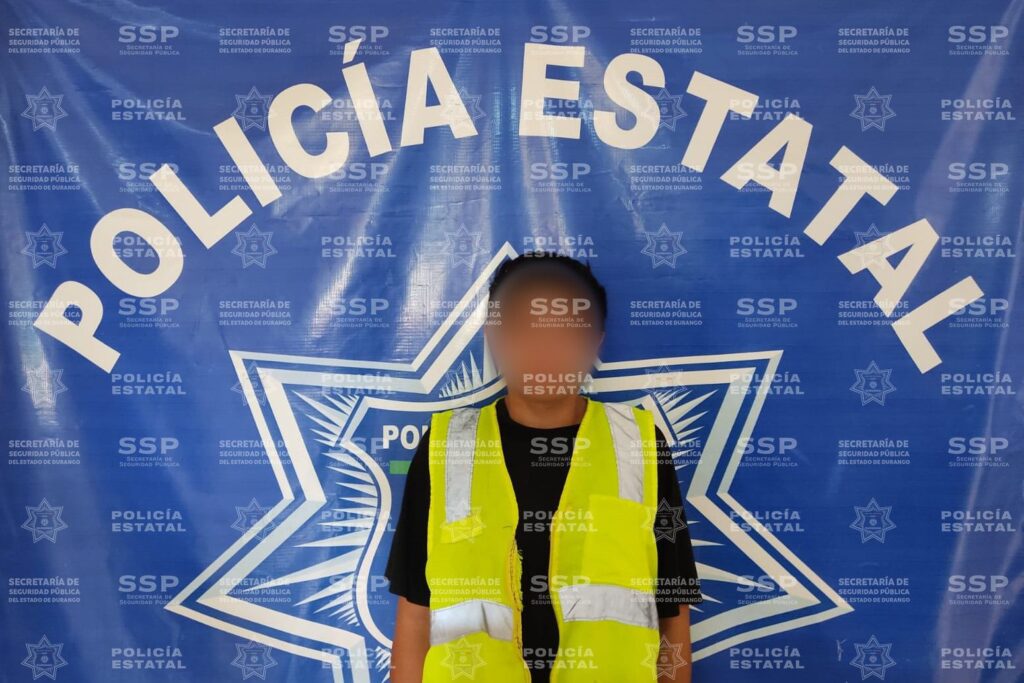 Menor le roba celular a joven mujer, pero…