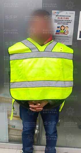 Agredió con arma blanca a varón y escapó