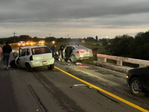 Impresionante accidente al amanecer