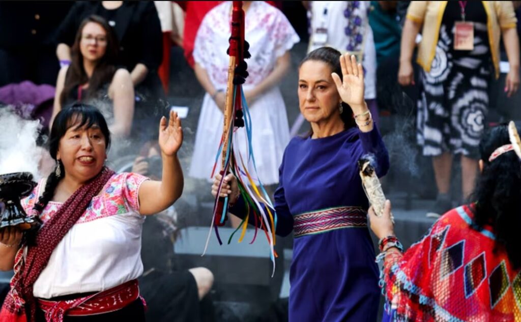 México izará la bandera a toda asta en honor al Día Internacional de las Mujeres Indígenas