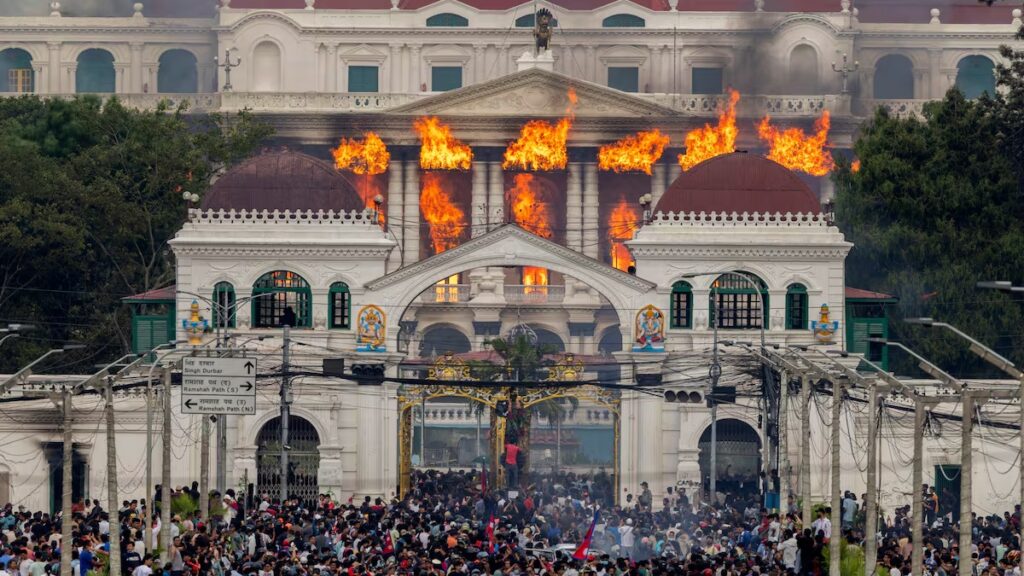 Protestas en Nepal dejan 30 muertos y más de mil heridos