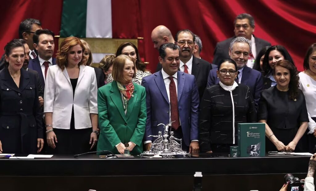 Rosa Icela Rodríguez entrega Primer Informe de Gobierno de Sheinbaum al Congreso