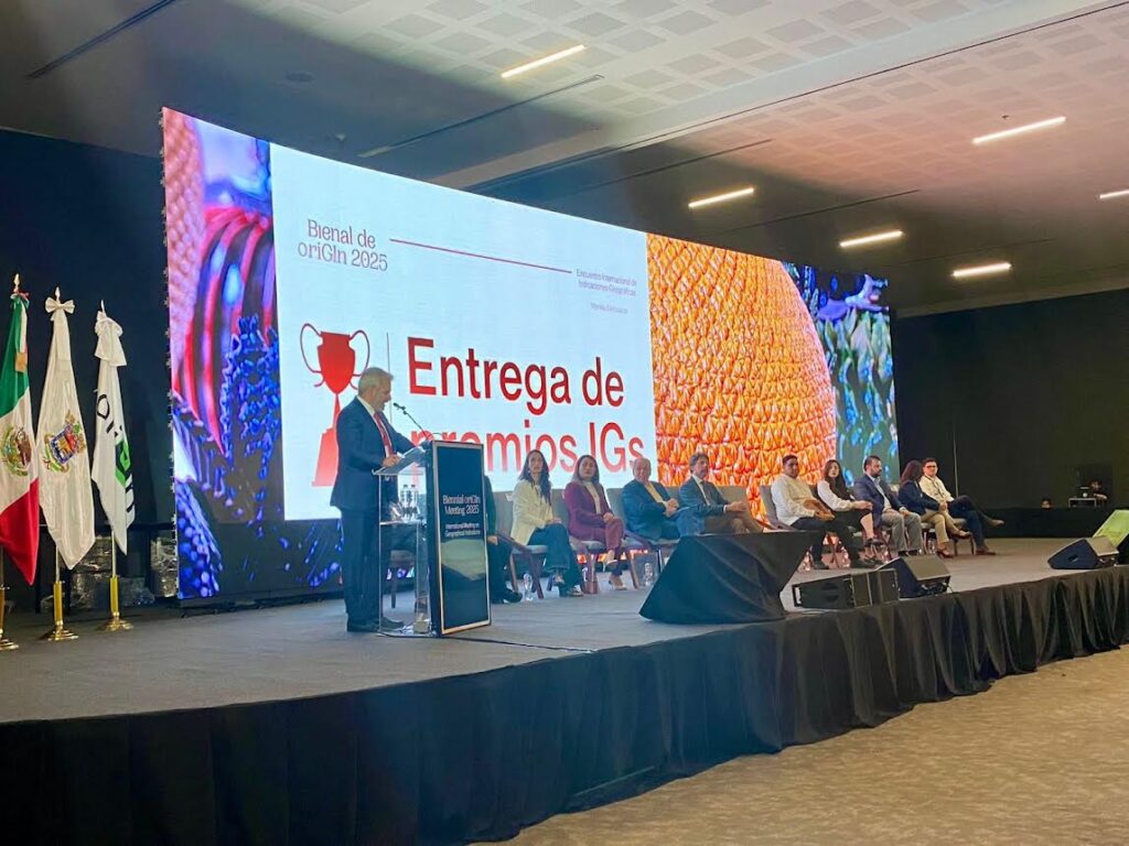 Concluye la Bienal de oriGIn 2025 con reconocimientos internacionales al CRT