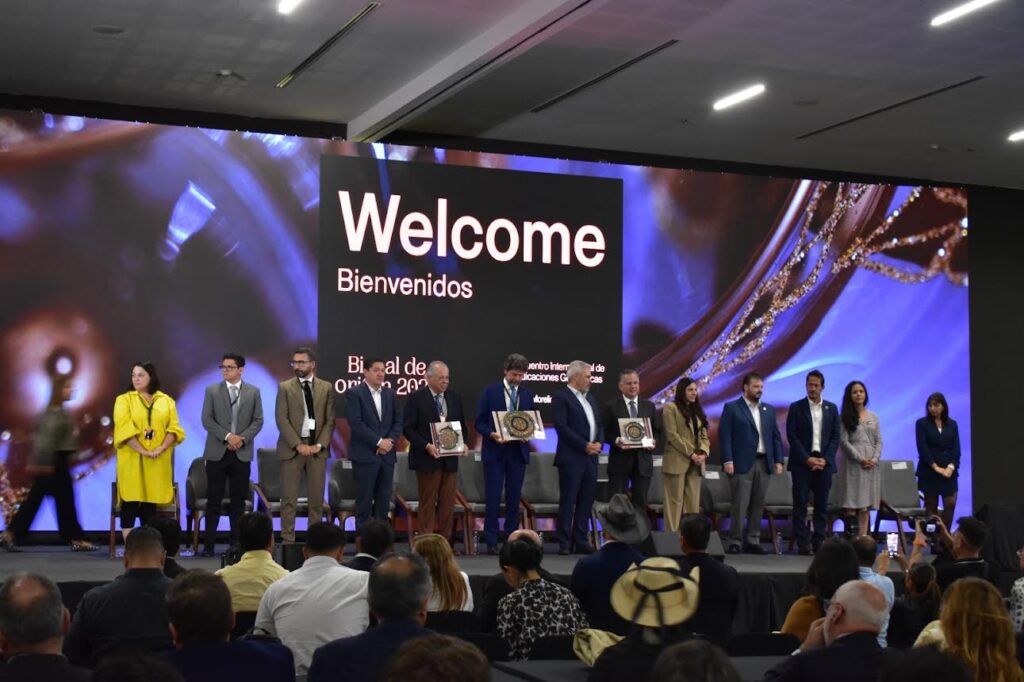 Instalarán en el CRT la Antena Regional “oriGIn América Latina”