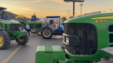 Acuerdo parcial,  bloqueos comienzan a levantarse, pero insatisfacción persiste