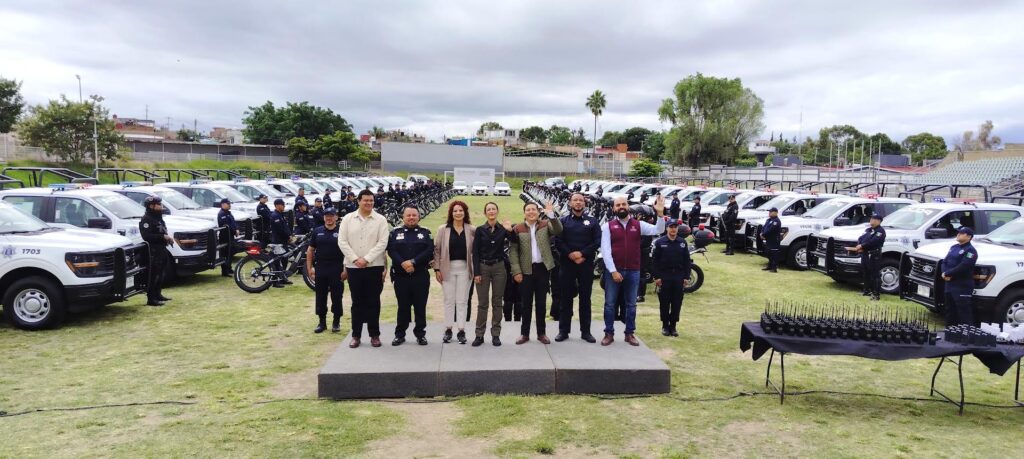 Refuerzan seguridad en Tlaquepaque con entrega de patrullas y equipamiento por 100 millones de pesos