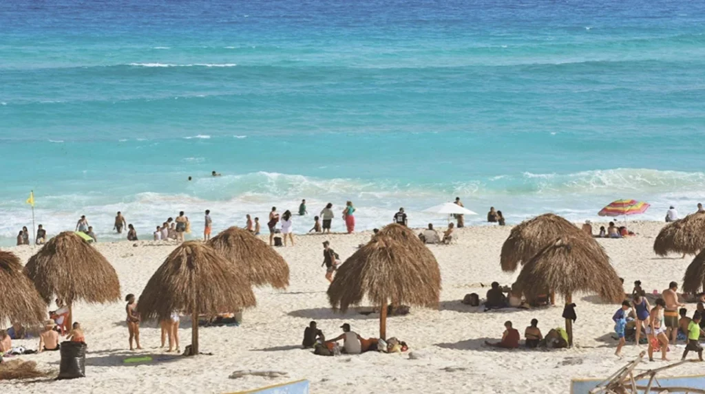 Diputados avalan acceso libre y sin costo a todas las playas de México