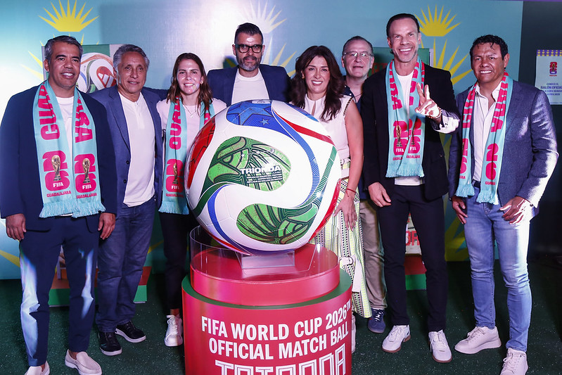 Leyendas del fútbol mexicano comparten sus vivencias rumbo al Mundial 2026 en las Fiestas de Octubre
