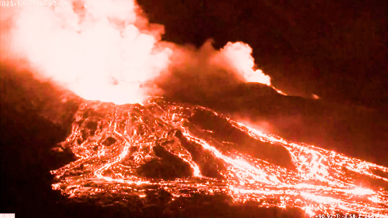 Kilauea vuelve a entrar en erupción con fuentes de lava que superan el Empire State