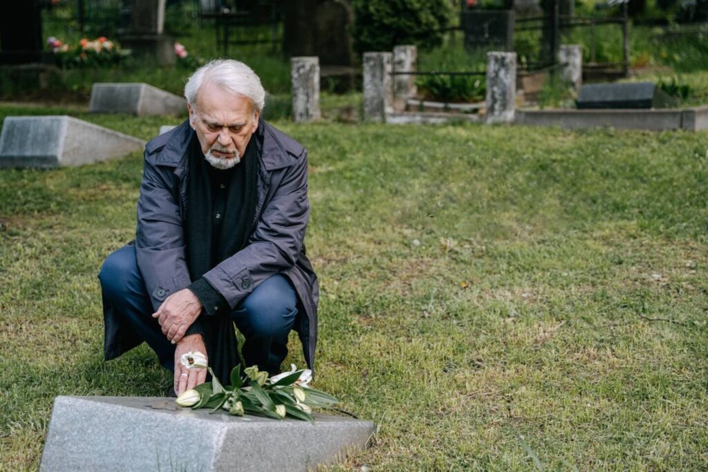 Si un trabajador muere, ¿qué prestaciones pueden reclamar los familiares?