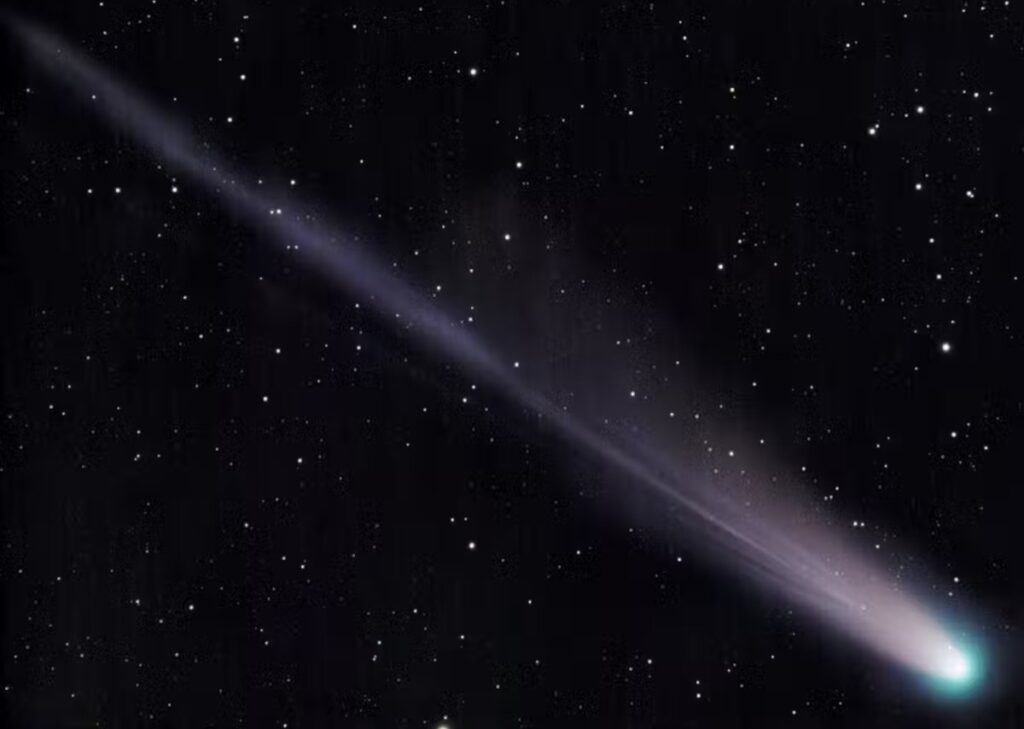 Cometa Lemmon se acerca a la Tierra: Cómo observarlo este octubre