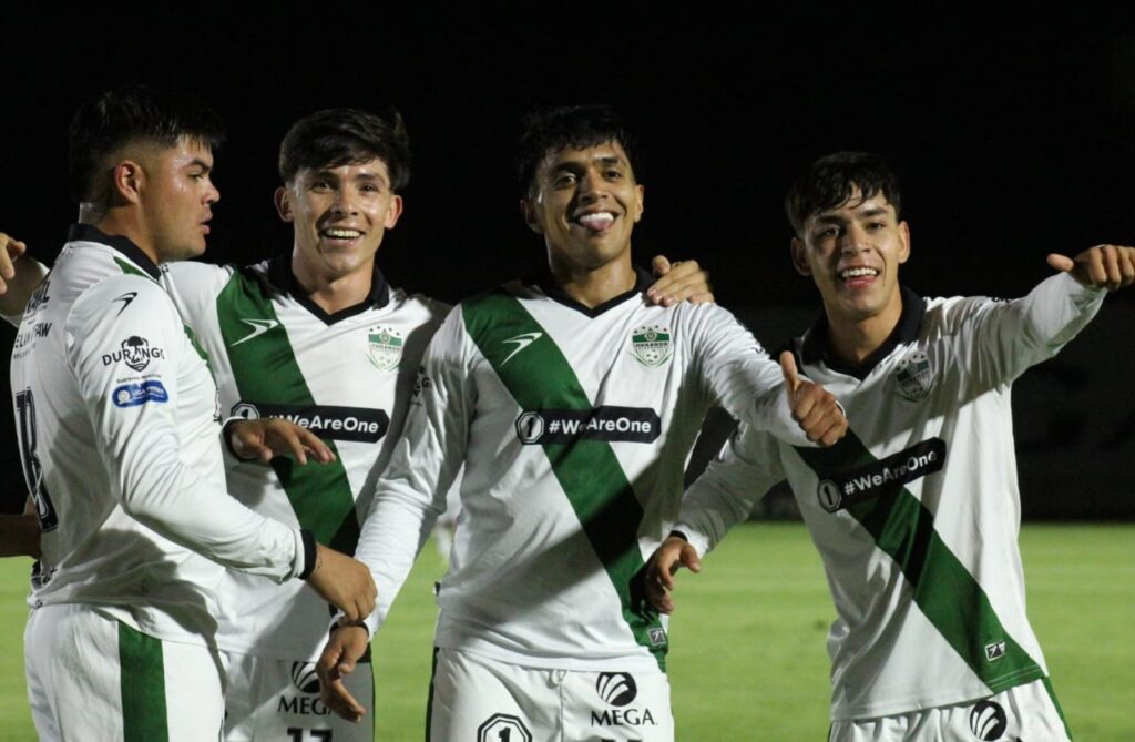 Alacranes golea y se consolida como líder