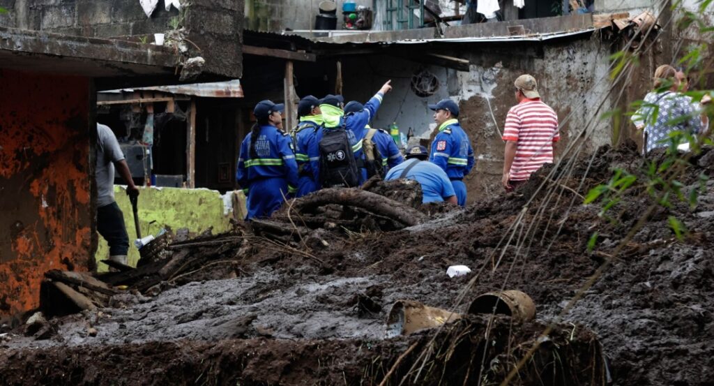 Sube a 79 el número de víctimas por lluvias e inundaciones en México; 19 siguen desaparecidas